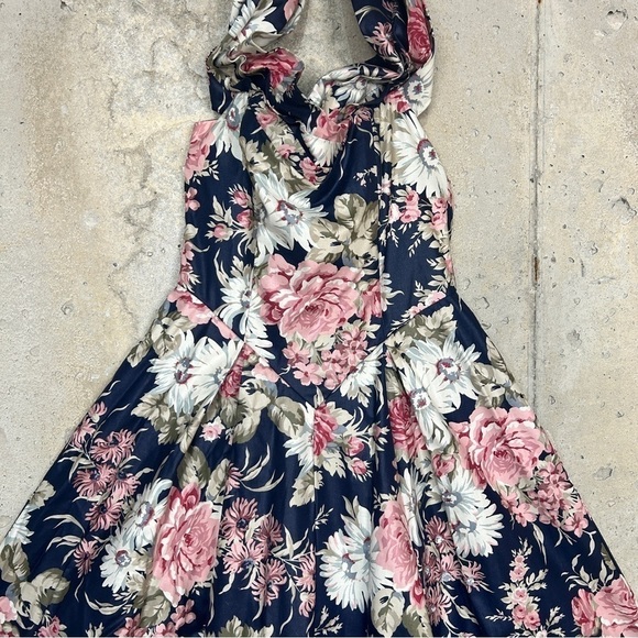 Vintage 80s laura Ashley navy pink cream cottage core floral halter dress 6 - Picture 11 of 13